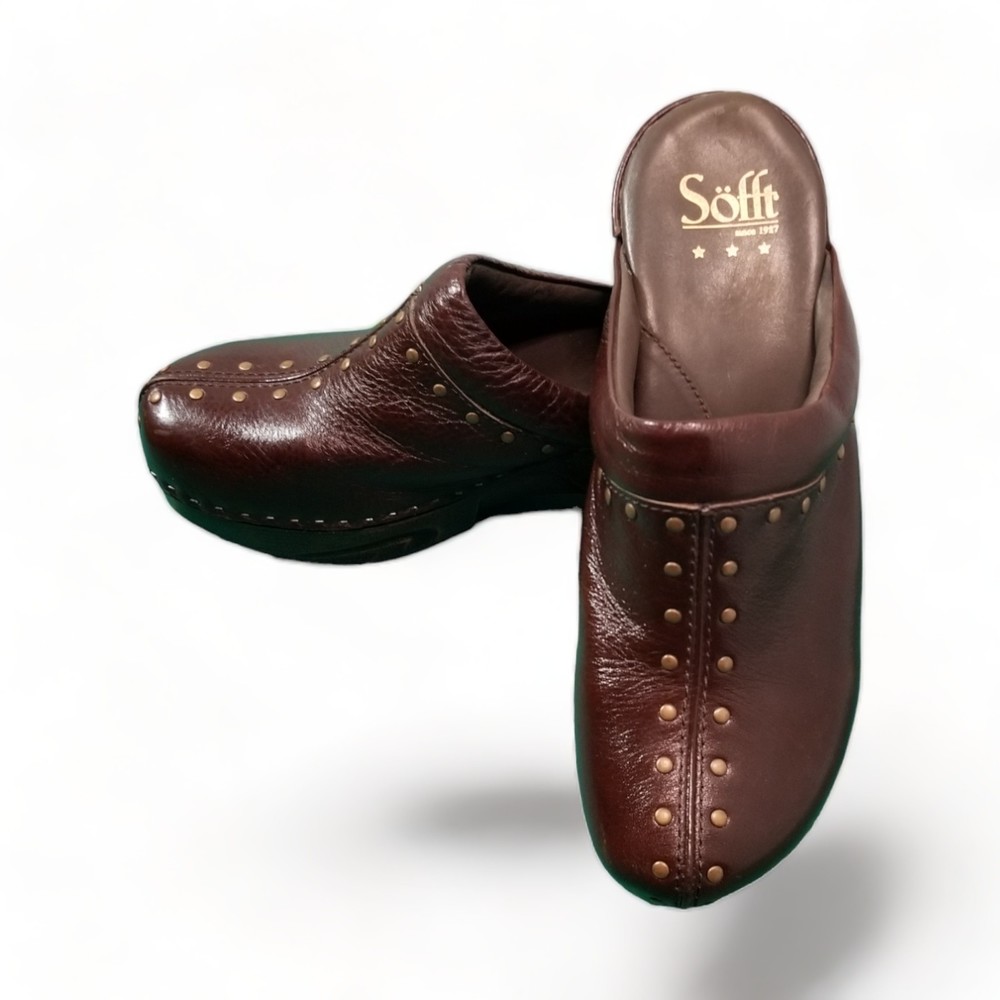 Sofft Brand Brown Leather Clogs Brass Studs Slip Resistant Soles Women's Size 9 - Picture 5 of 15